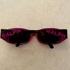 RALPH Lauren sunglasses.Excellent condition, just add your Rx lenses.$100 w case